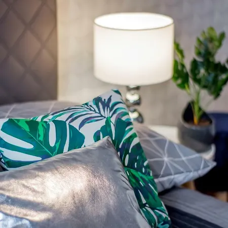 Gasthuis *clicktheflat* Wilcza 33 Street In The Center Warschau