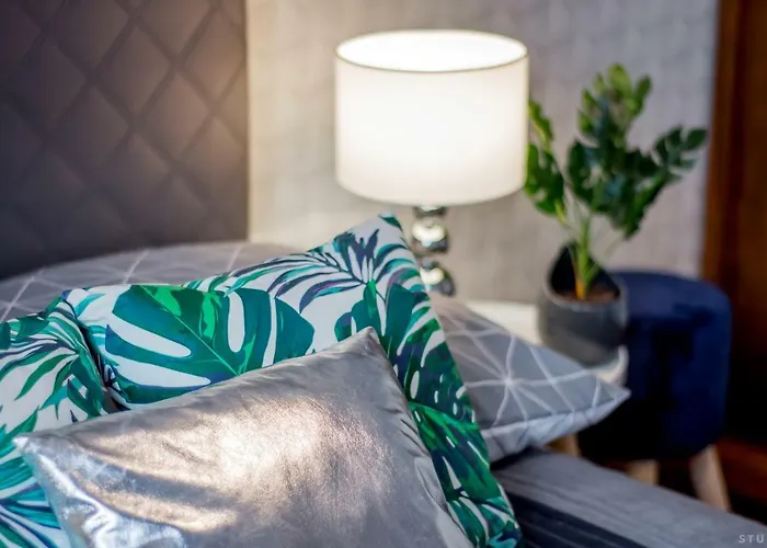 Pensjonat *clicktheflat* Wilcza 33 Street In The Center Warszawa