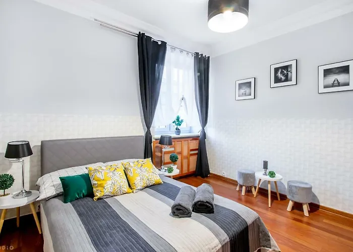 *clicktheflat* Wilcza 33 Street In The Center * Warsaw