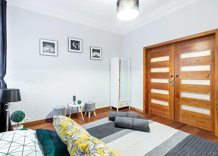 *clicktheflat* Wilcza 33 Street In The Center * Warsaw